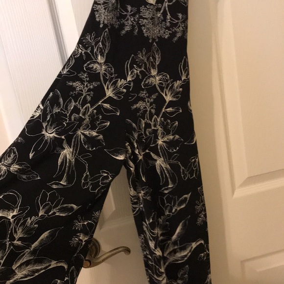 Black floral jumpsuit - Picture 4 of 5
